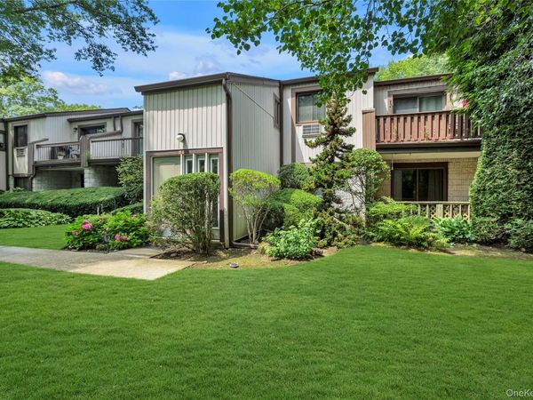45 Richmond Boulevard , Unit 2B, Ronkonkoma, NY 11779