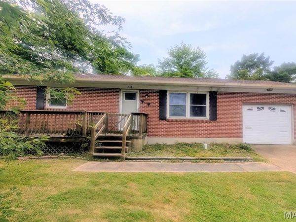 237 Jackson Street, Sullivan, MO 63080
