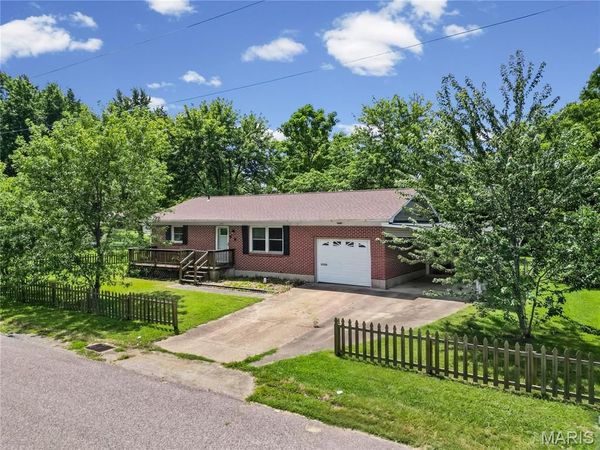 237 Jackson Street, Sullivan, MO 63080