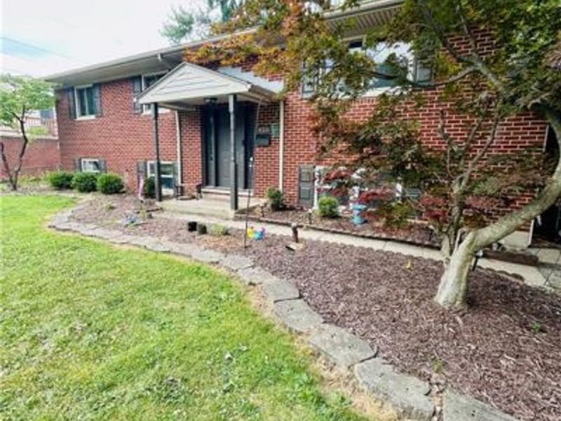 420 Goldleaf Avenue, Vandalia, OH 45377 Photo 2