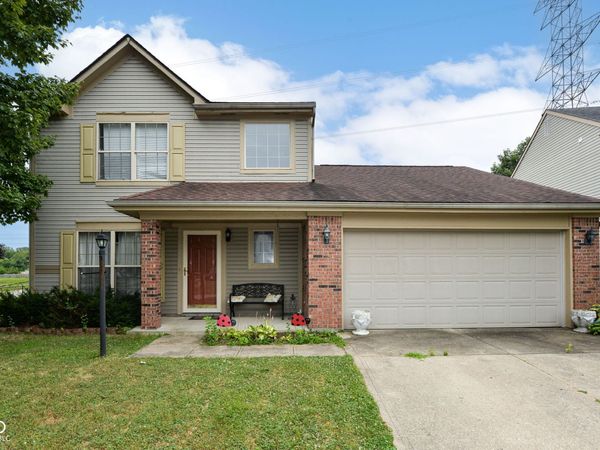 7901 Oakdale Lane, Indianapolis, IN 46214