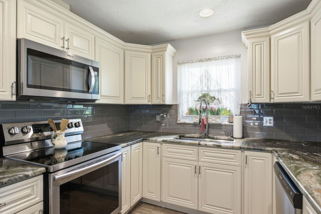 920 Lake Forest Road, Clearwater, FL 33765 Photo