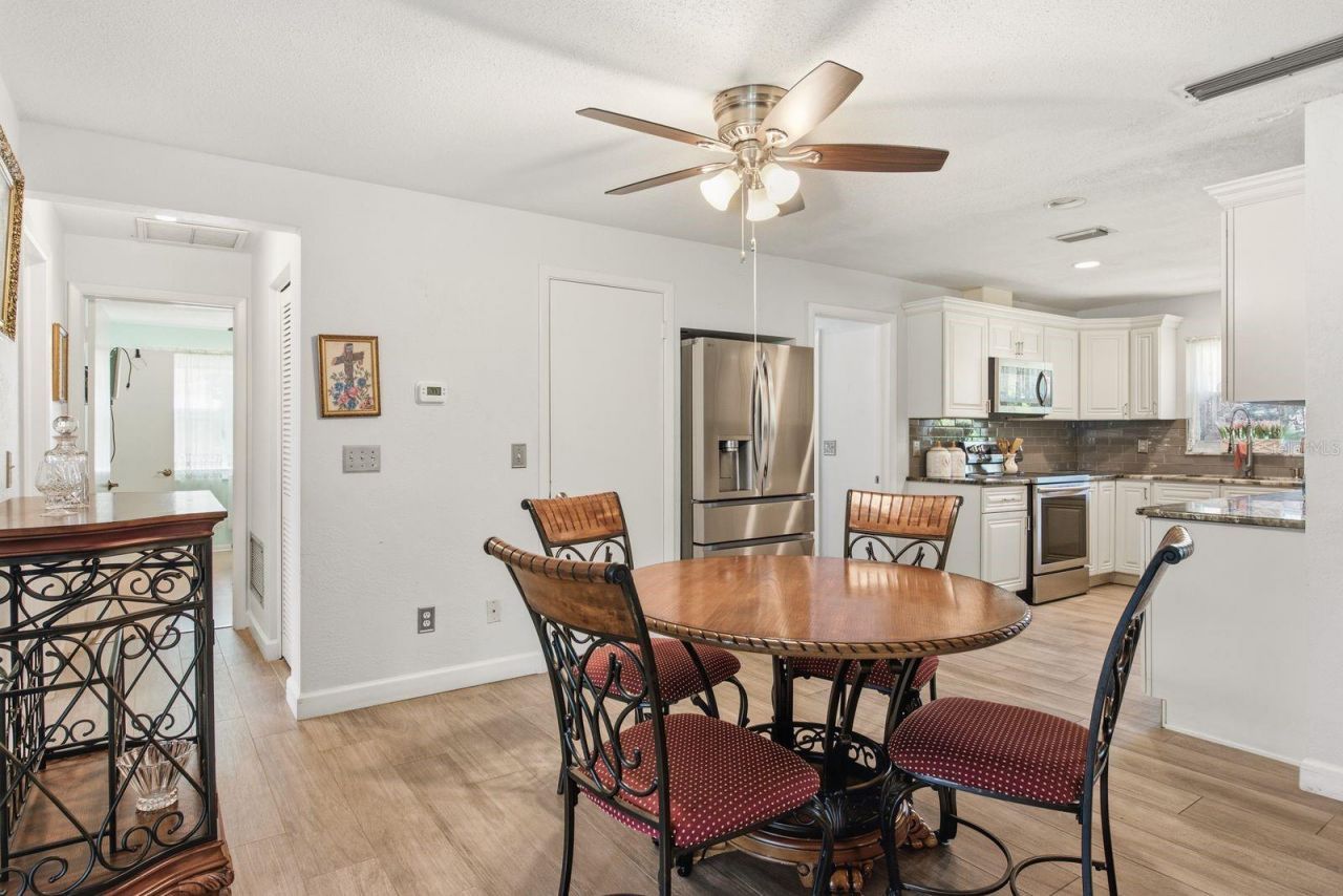 920 Lake Forest Road, Clearwater, FL 33765 Photo