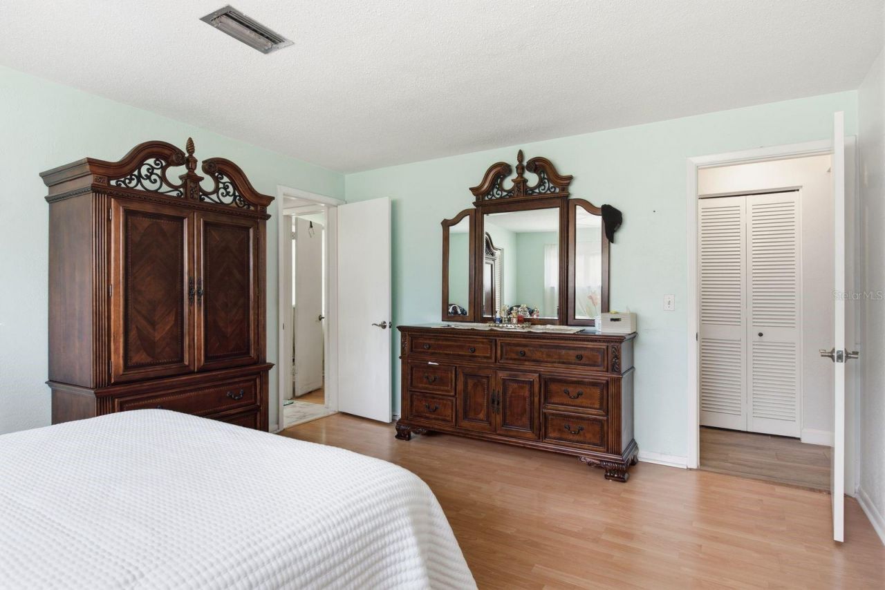 920 Lake Forest Road, Clearwater, FL 33765 Photo