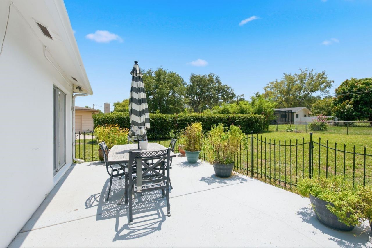 920 Lake Forest Road, Clearwater, FL 33765 Photo