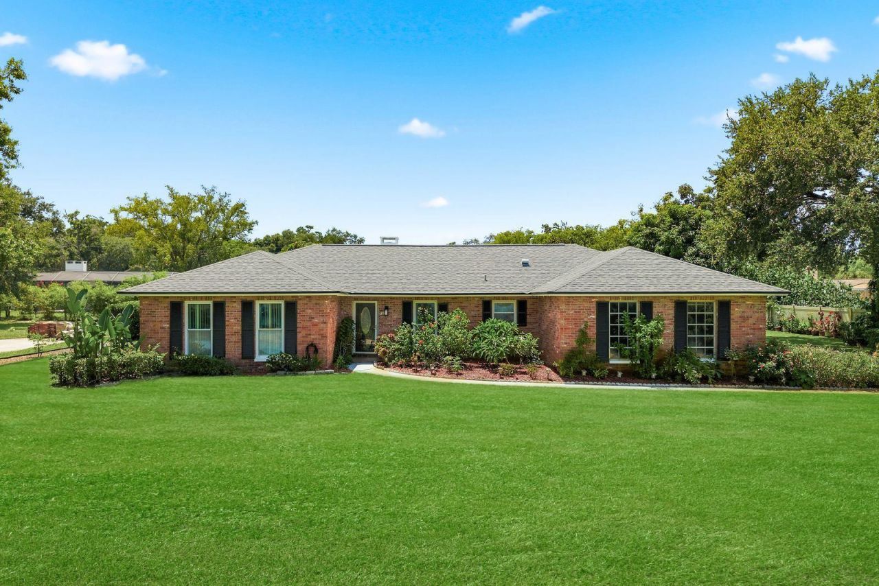 920 Lake Forest Road, Clearwater, FL 33765 Photo