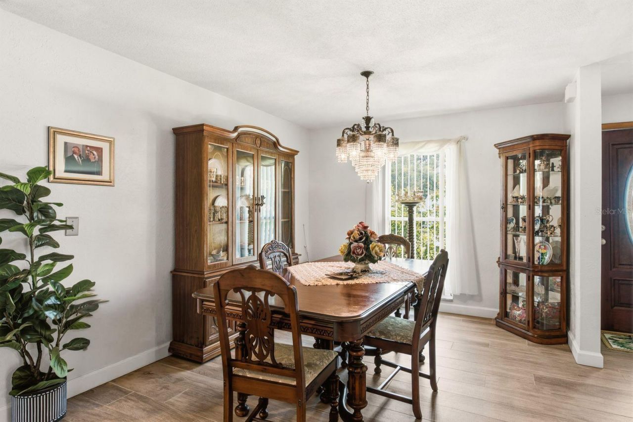 920 Lake Forest Road, Clearwater, FL 33765 Photo