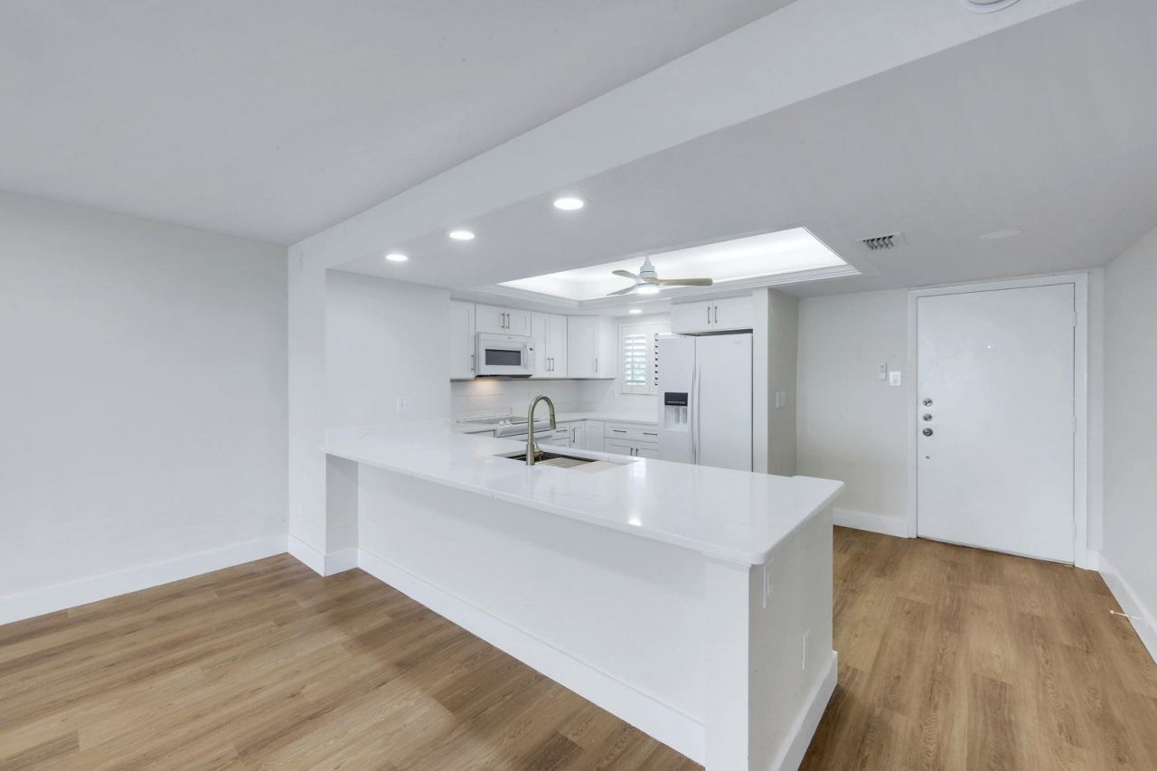 15021 Punta Rassa Rd, Unit 401, Fort Myers, FL 33908 Photo