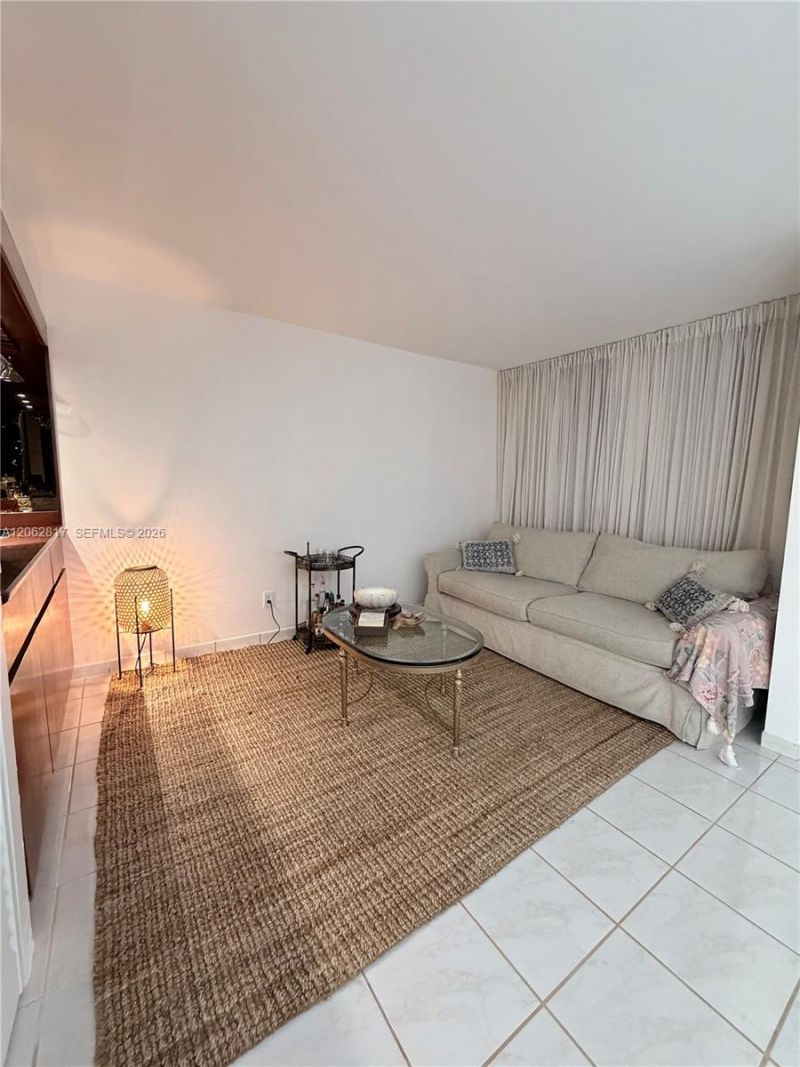 17000 NW 67th Ave, Unit 112, Hialeah, FL 33015 Photo