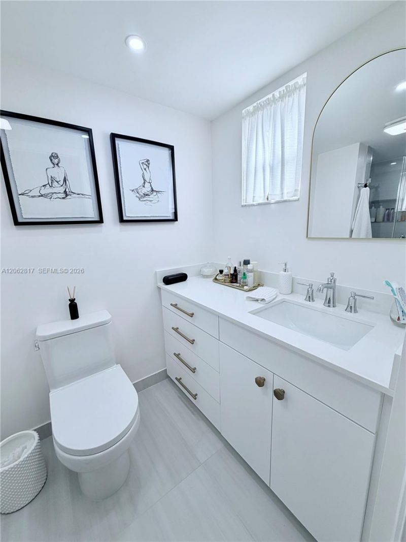 17000 NW 67th Ave, Unit 112, Hialeah, FL 33015 Photo