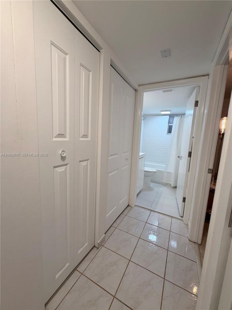 17000 NW 67th Ave, Unit 112, Hialeah, FL 33015 Photo