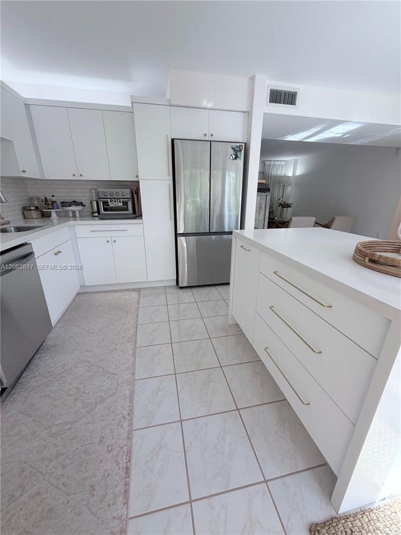 17000 NW 67th Ave, Unit 112, Hialeah, FL 33015 Photo