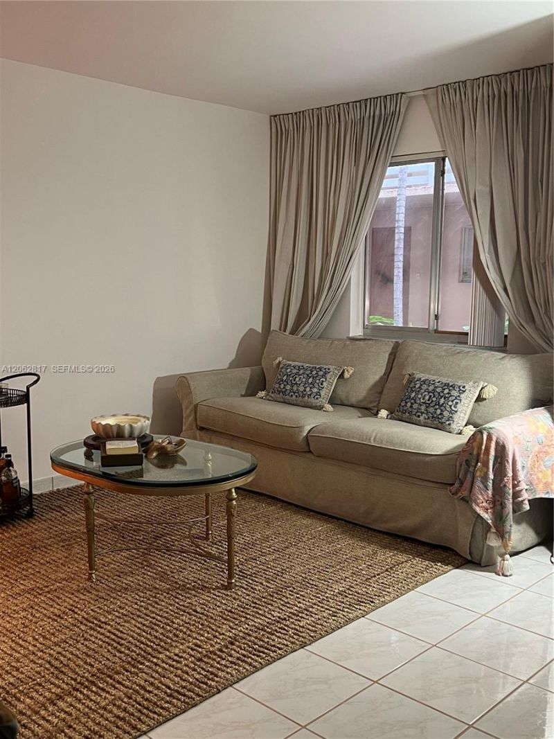 17000 NW 67th Ave, Unit 112, Hialeah, FL 33015 Photo
