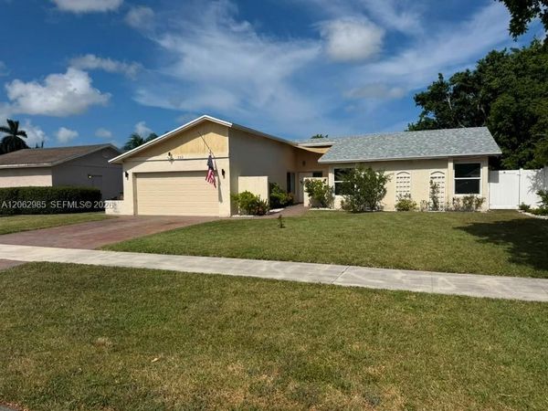 222 NW 41st Ave , Deerfield Beach, FL 33442