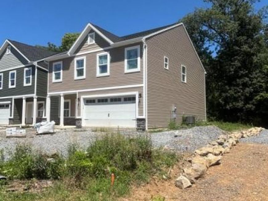1079 Dianne Drive, Waynesboro, PA 17268 Main Photo