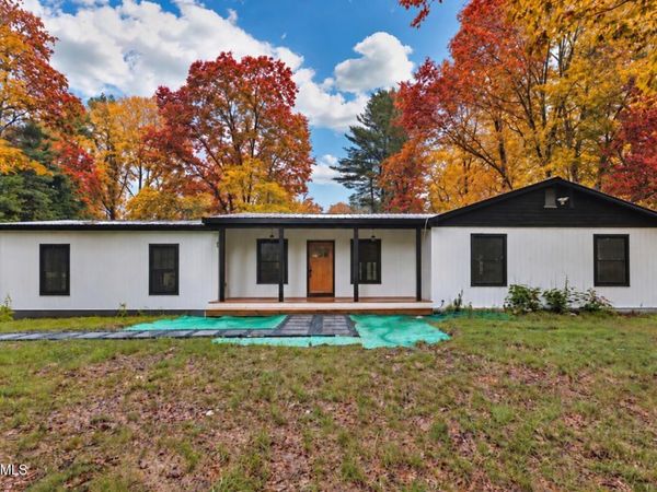 49 Tabor Road, Mechanicville, NY 12118