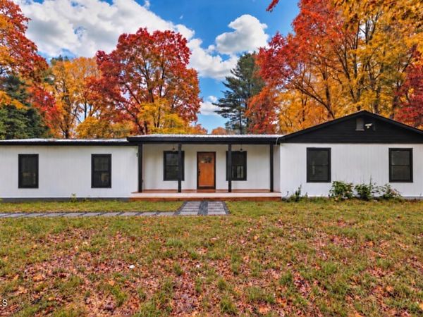 49 Tabor Road, Mechanicville, NY 12118
