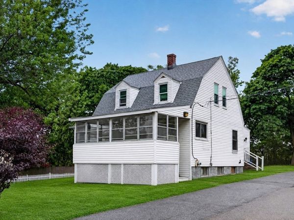 130 Dale St, Revere, MA 02151