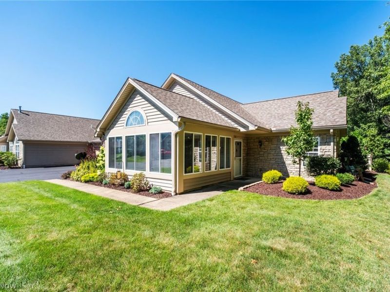 504 Timberline Drive, Unit 504, Columbiana, OH 44408 Photo 3