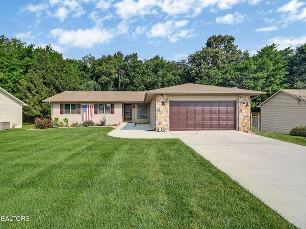 310 Southgate Drive, Crossville, TN 38555