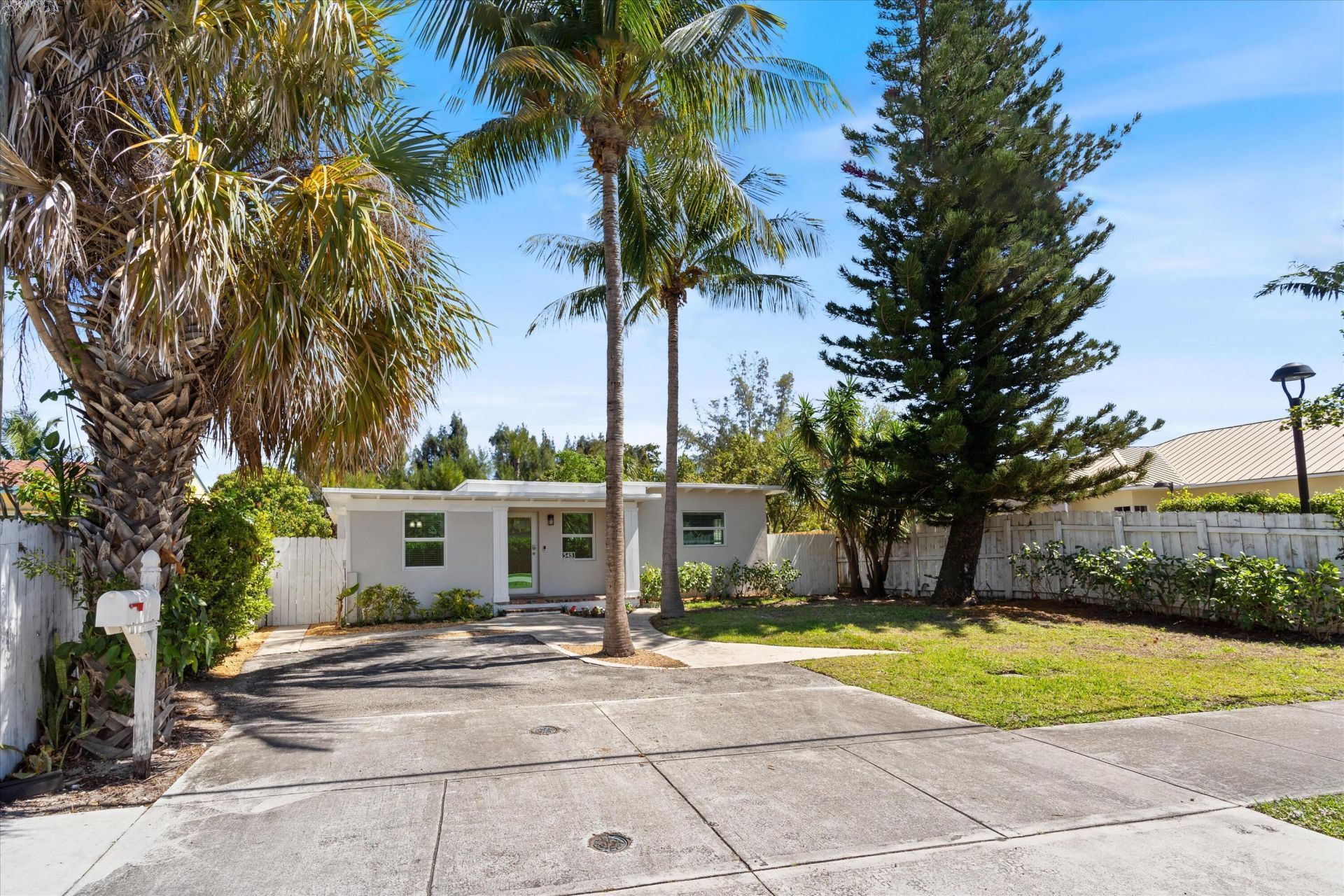 543 NE 3rd Avenue, Delray Beach, FL 33444 Photo