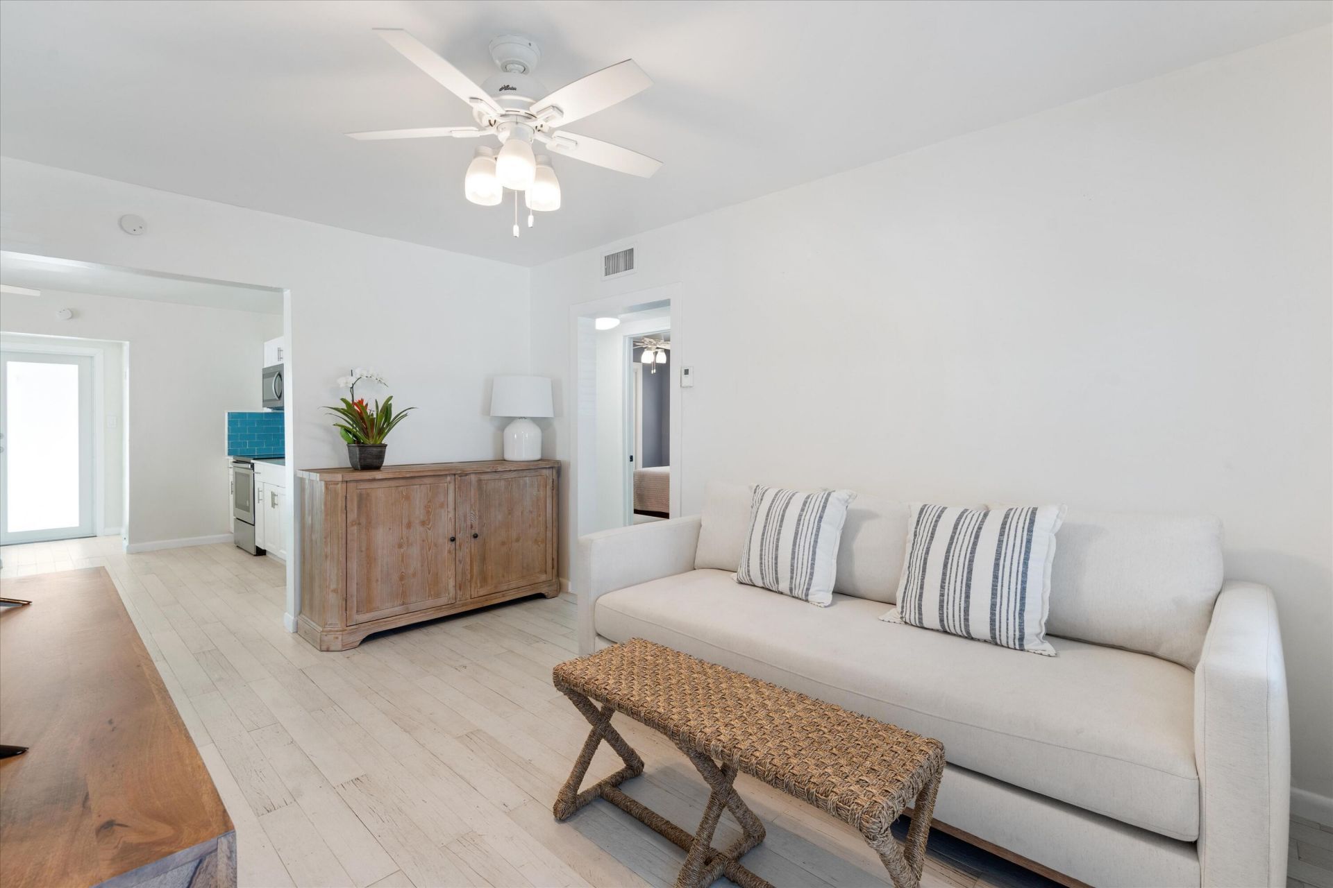 543 NE 3rd Avenue, Delray Beach, FL 33444 Photo