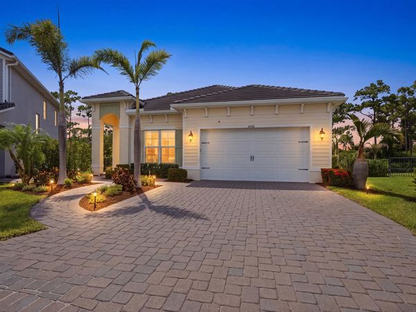 4590 SW ARDSLEY Drive, Stuart, FL 34997