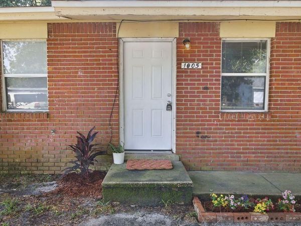 1005 Pinetree Road, Mary Esther, FL 32569