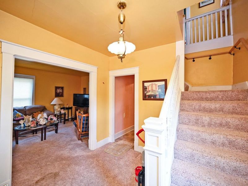 6709 Buckingham Place, Cincinnati, OH 45227 Photo 8