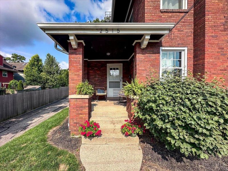 2517 Hackberry Street, Unit 3, Cincinnati, OH 45206 Photo 2