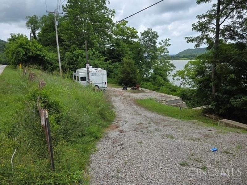 5033 US 52, Manchester, OH 45144 Photo 3