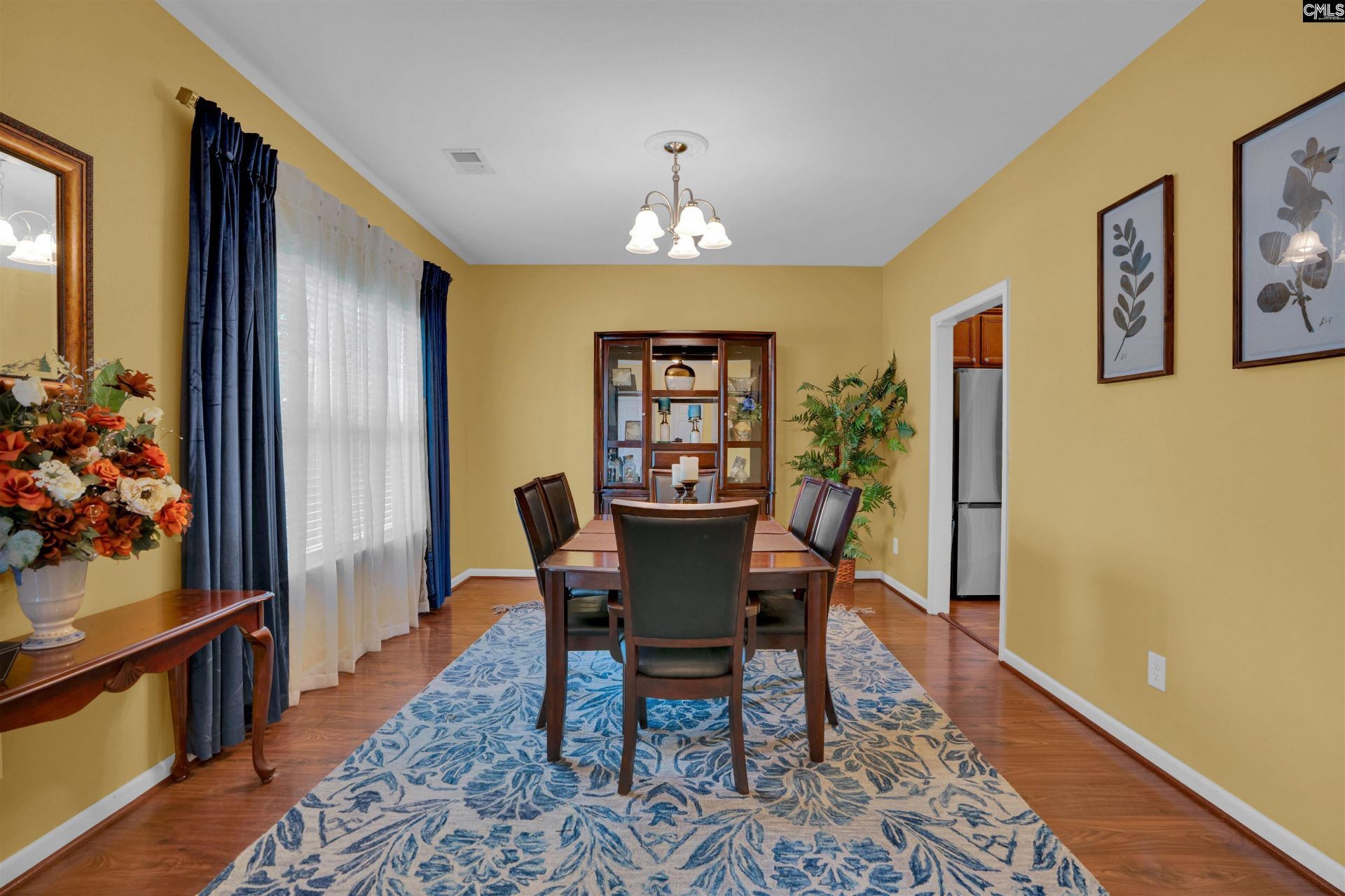 166 Castlefield Drive  Photo 10