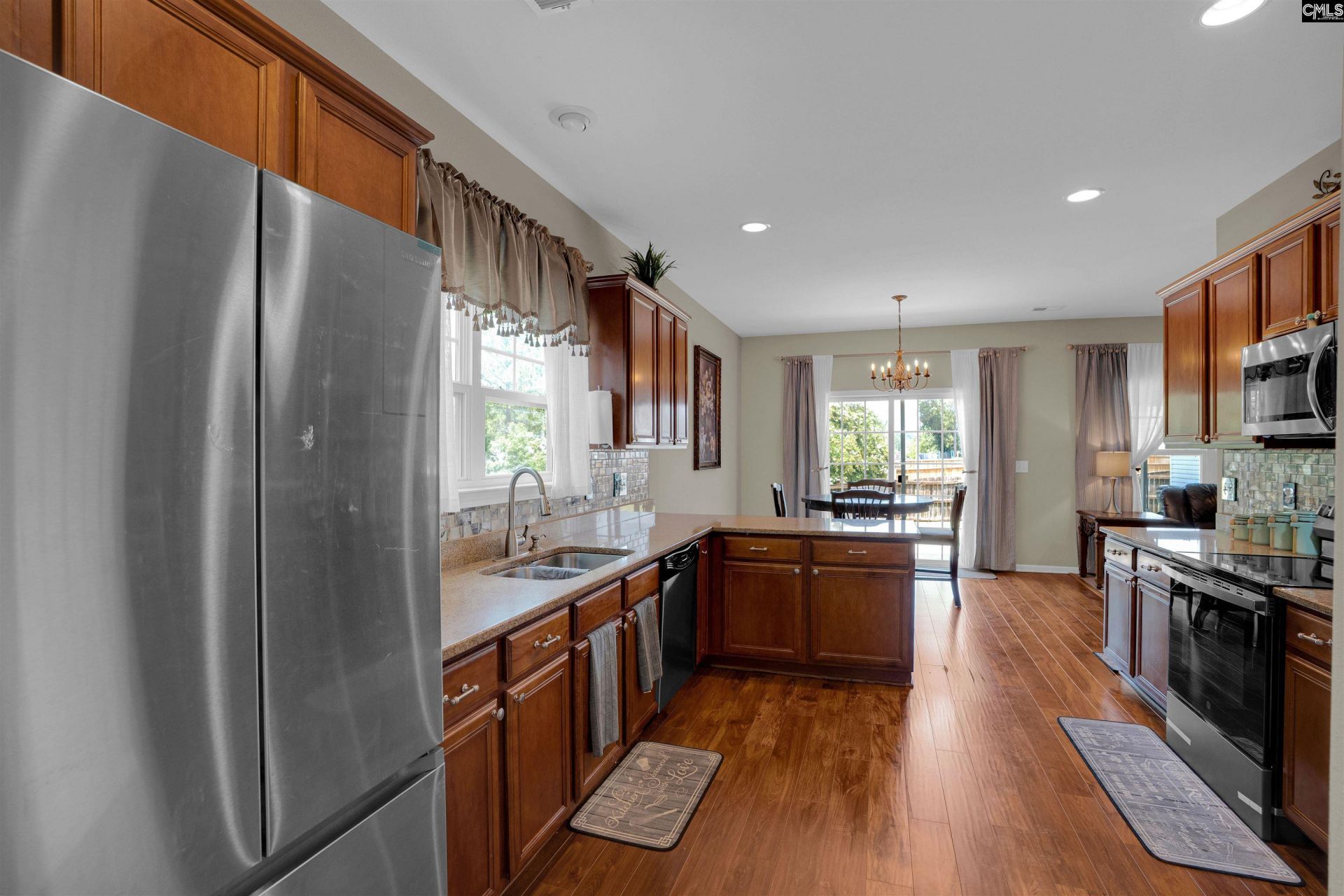 166 Castlefield Drive  Photo 13