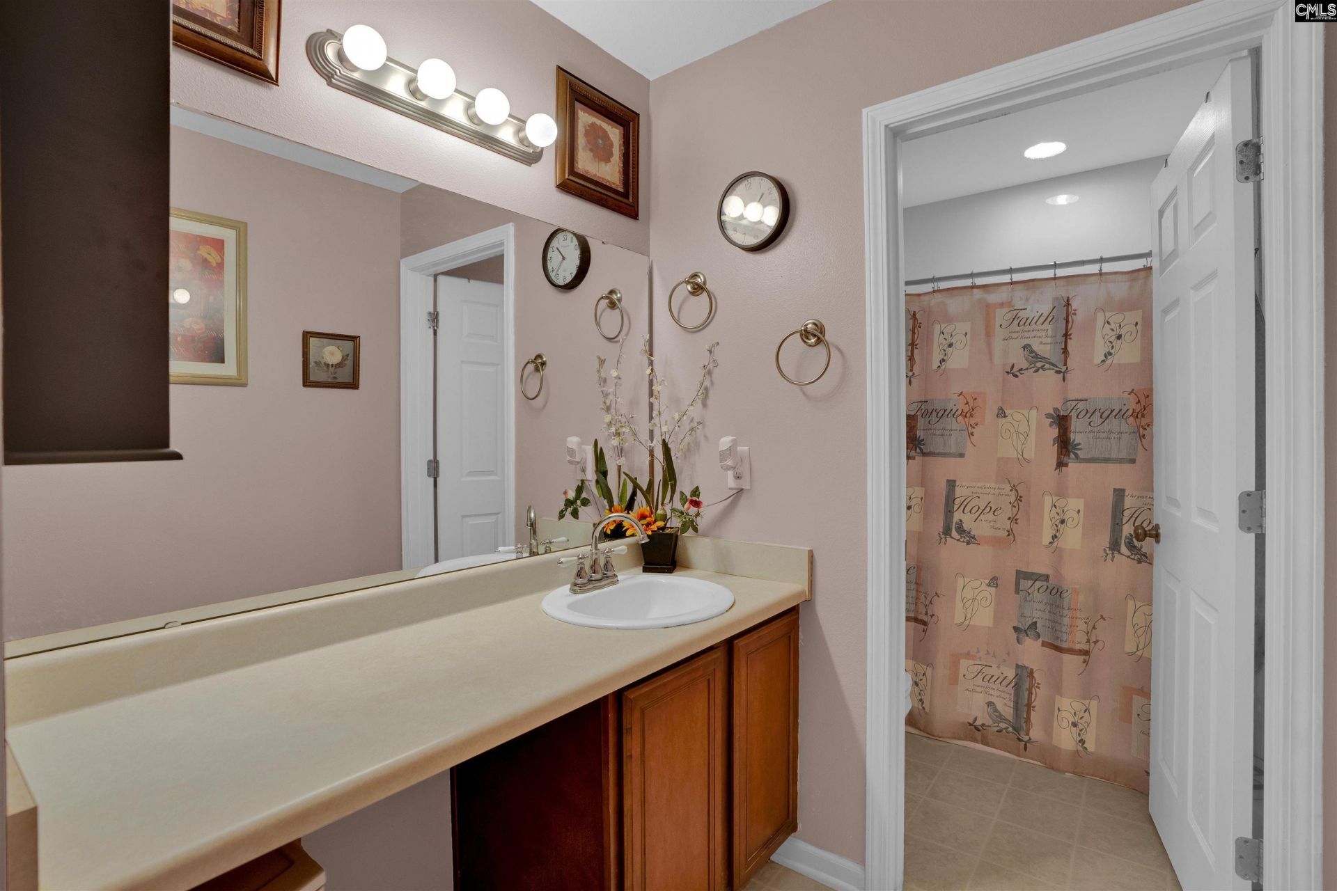 166 Castlefield Drive  Photo 30