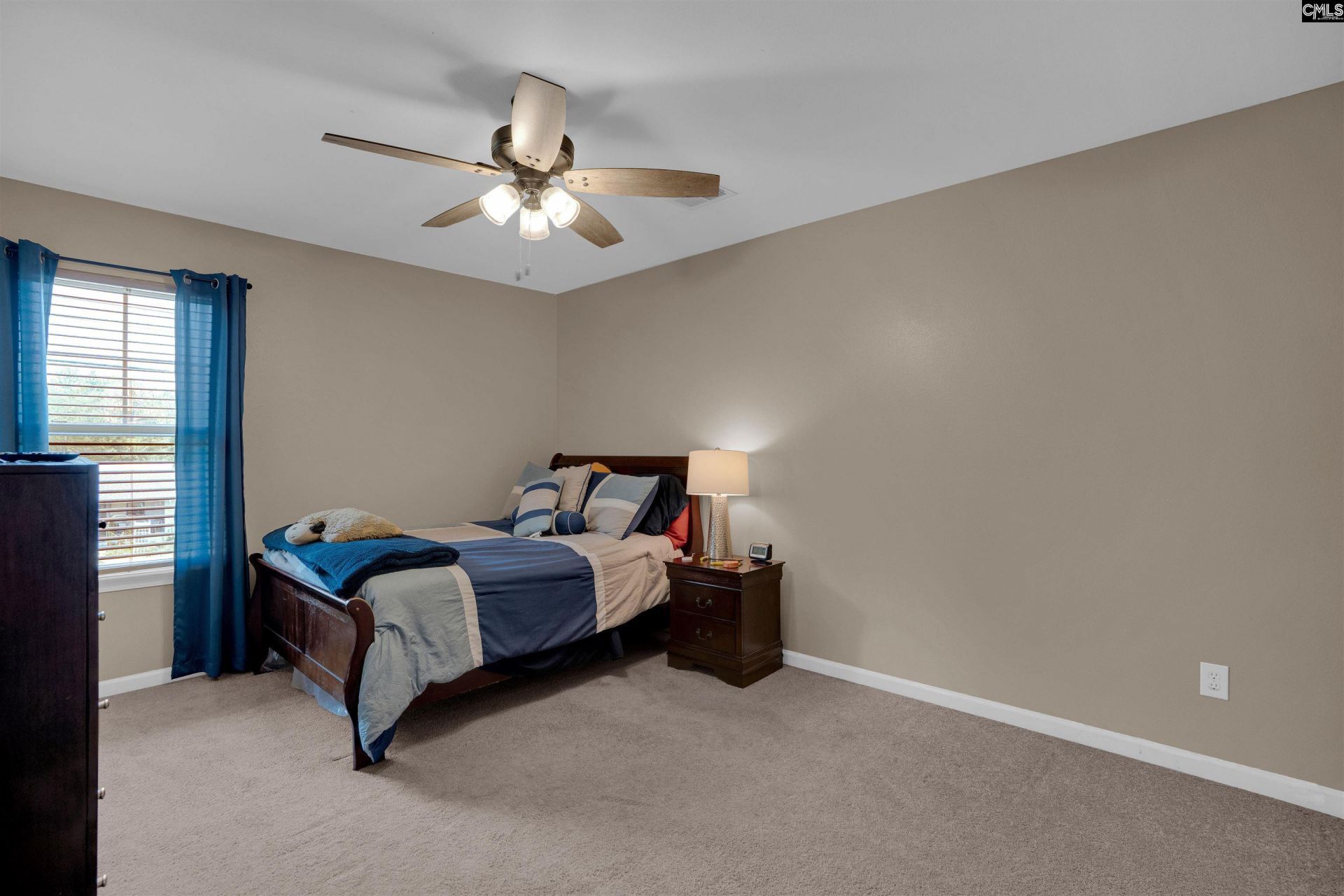 166 Castlefield Drive  Photo 36