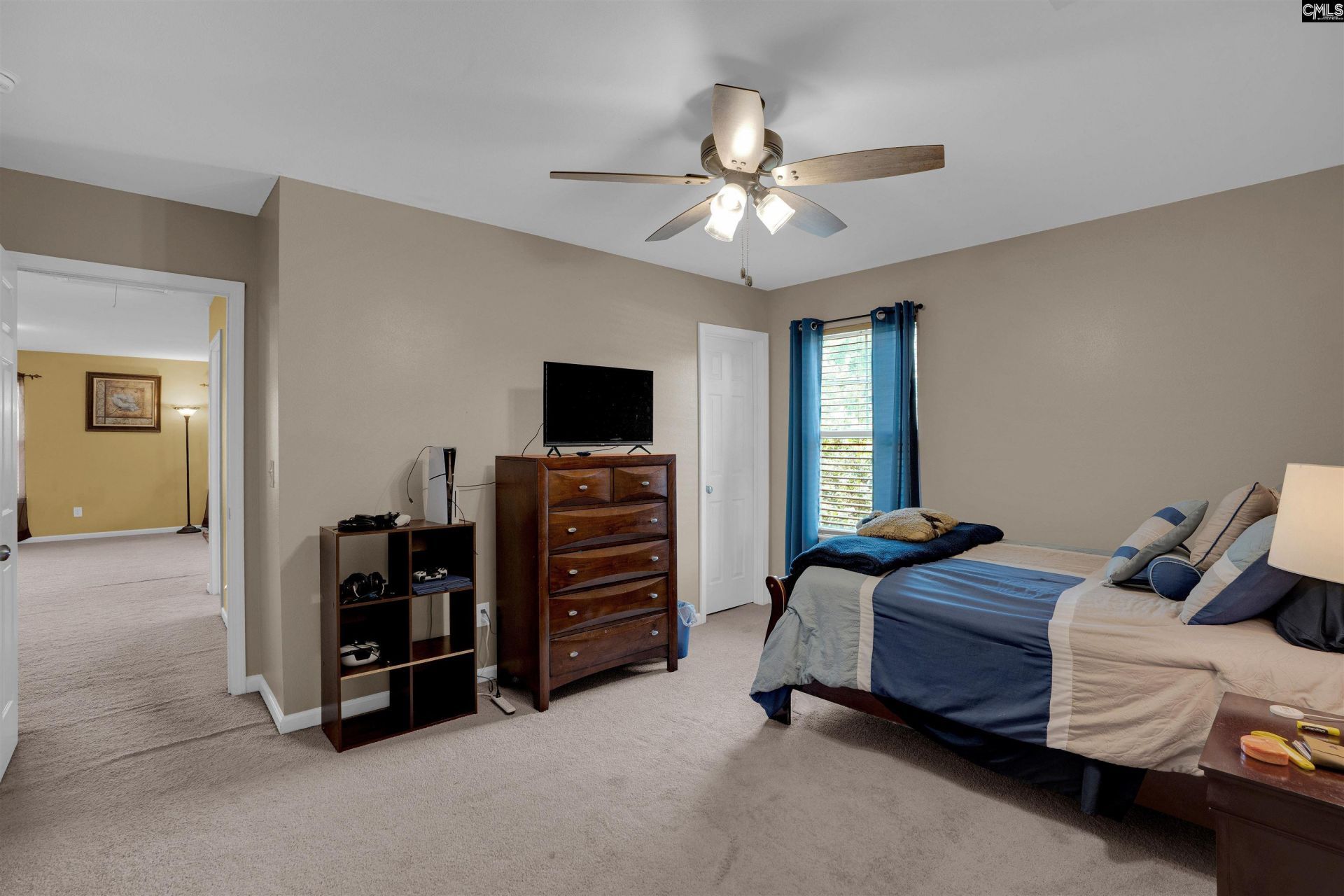 166 Castlefield Drive  Photo 37