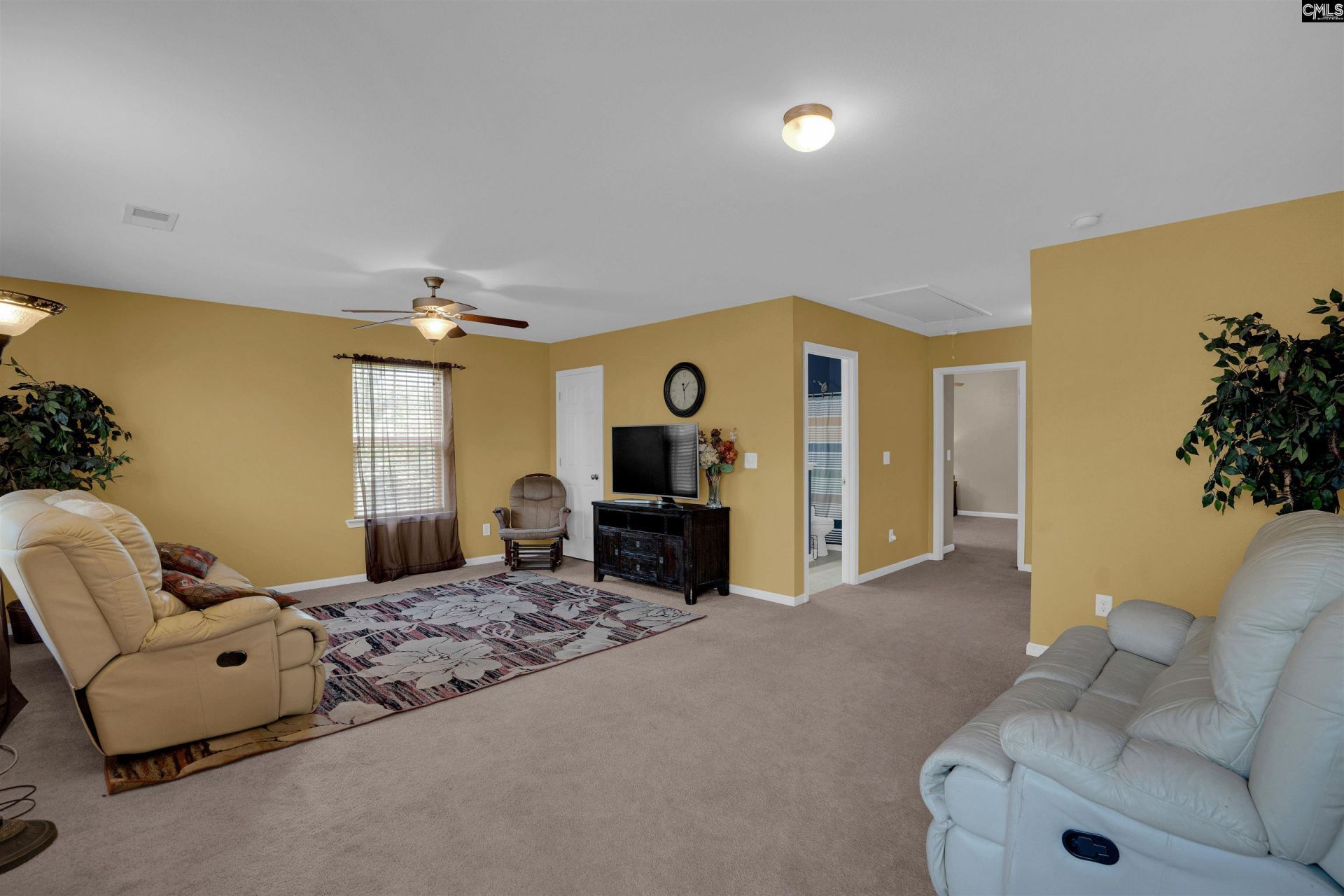 166 Castlefield Drive  Photo 39
