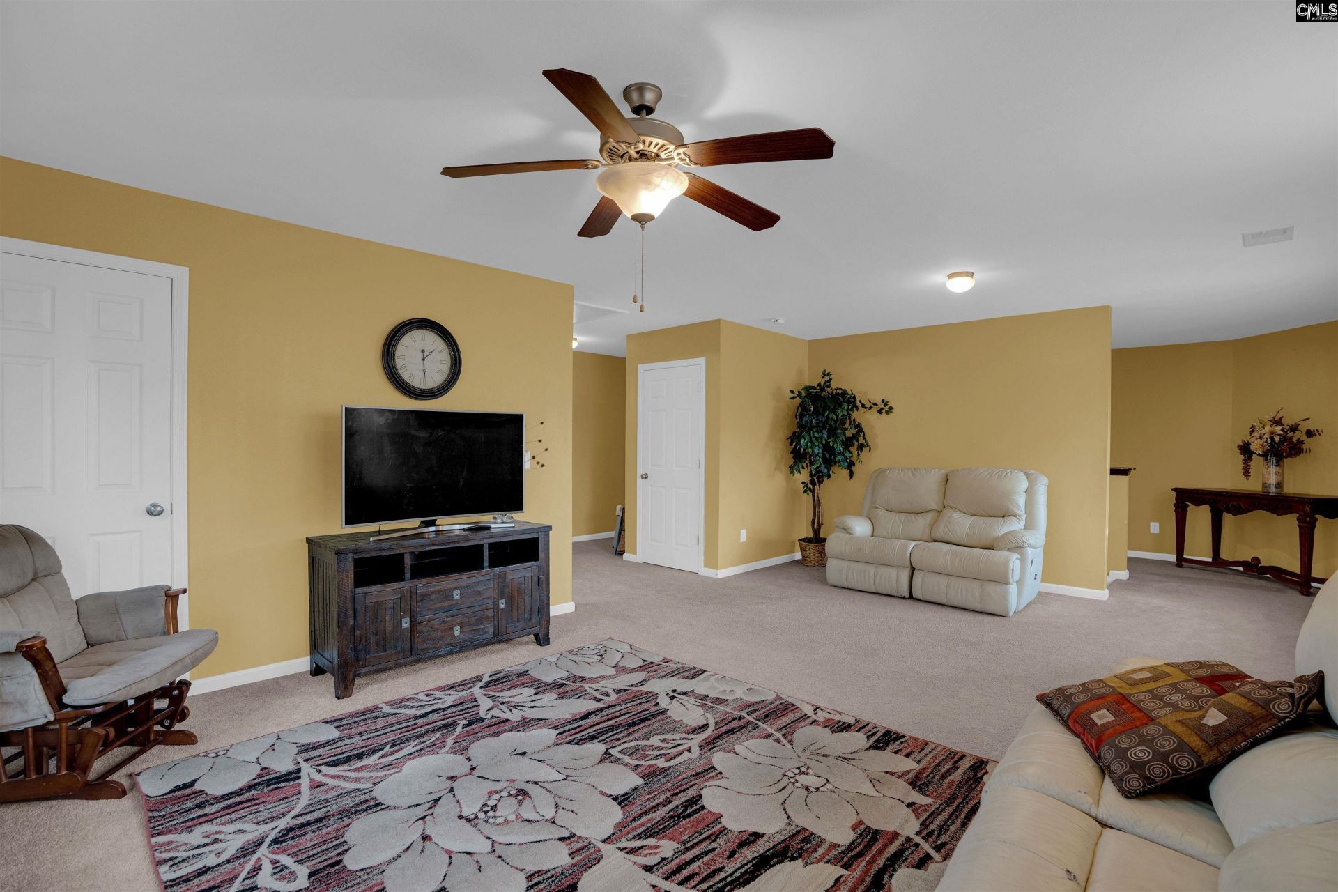 166 Castlefield Drive  Photo 40