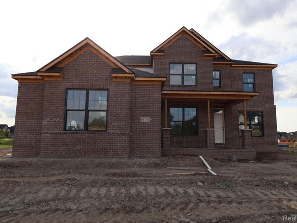 61751 Hevel Lane, Washington Township, Mi 48094