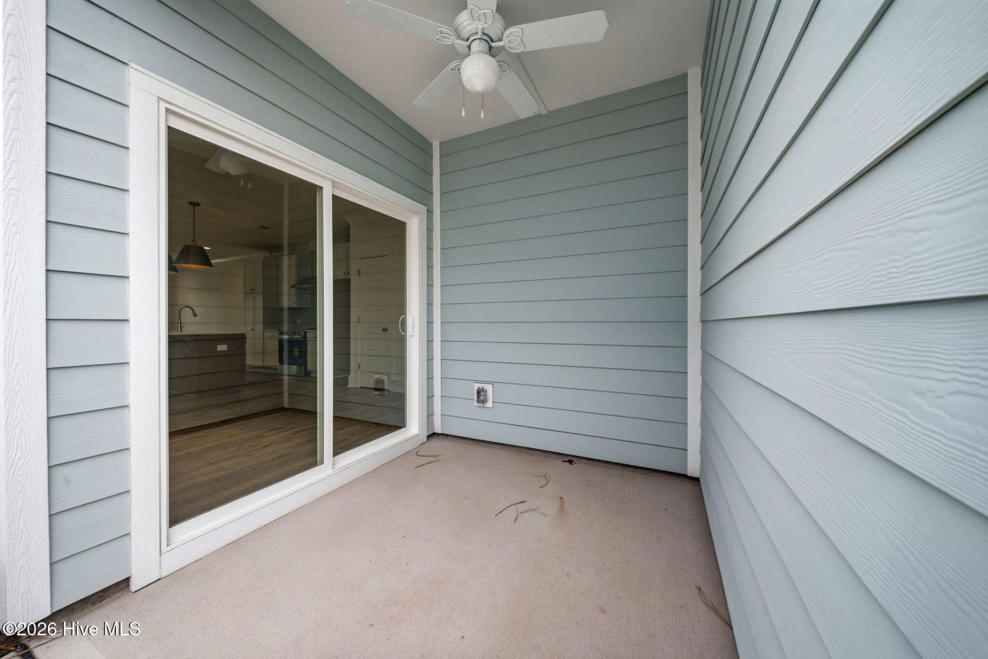 320 Goldsboro Avenue Photo 33