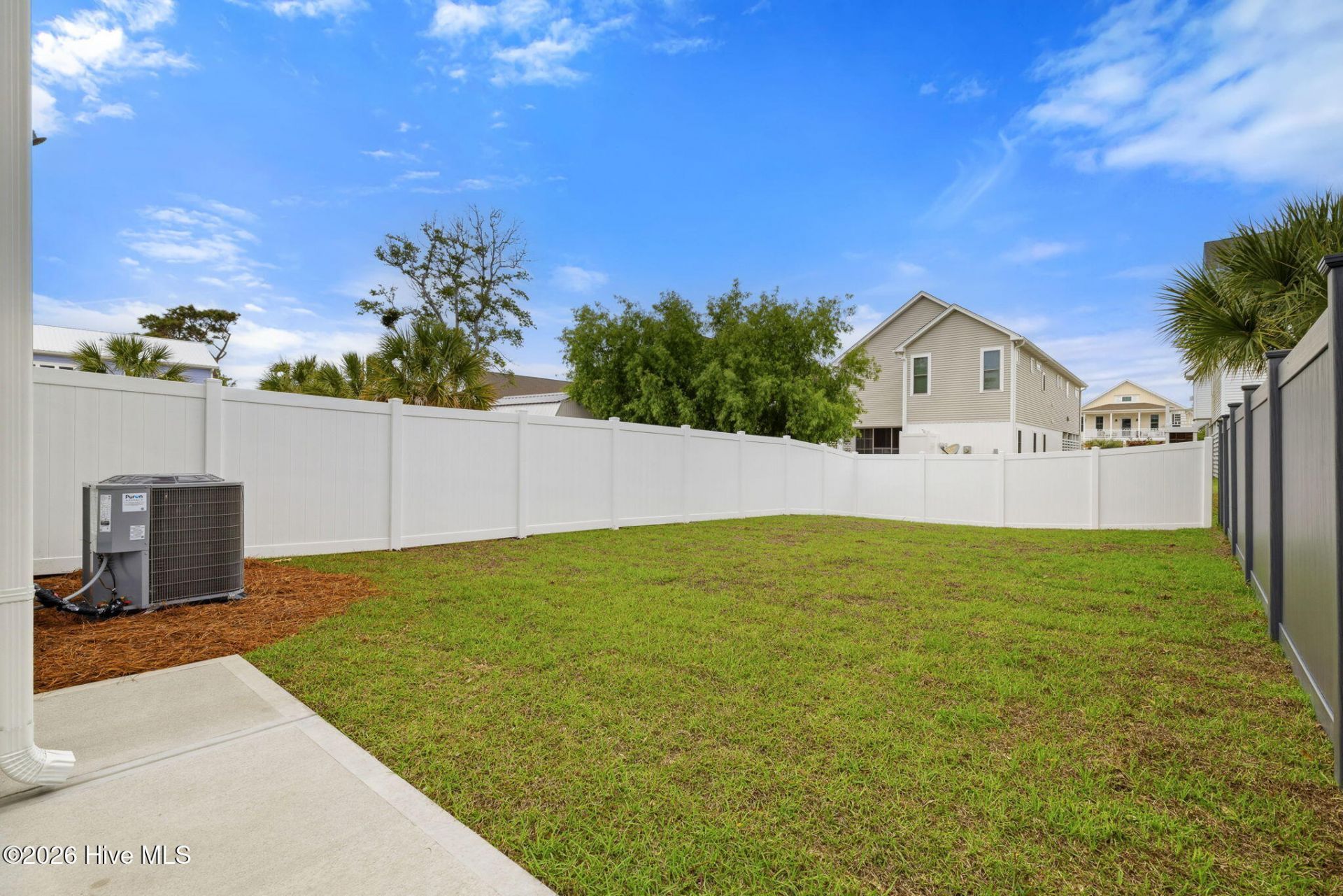 320 Goldsboro Avenue Photo 34