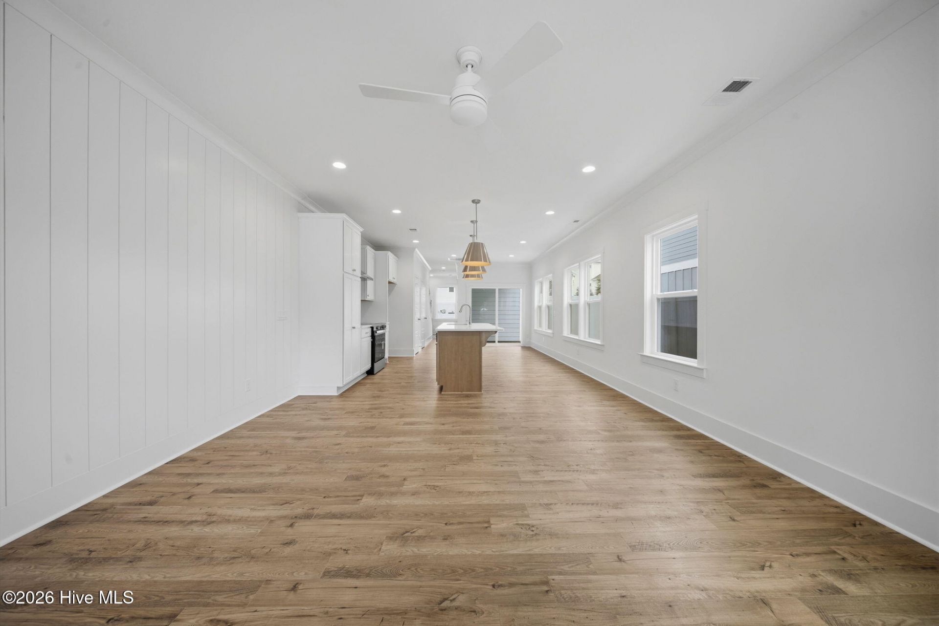 320 Goldsboro Avenue Photo 9