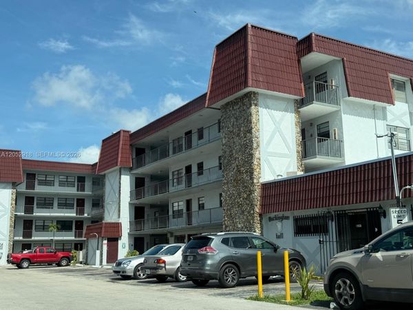 1335 W 68th St , Unit 204, Hialeah, FL 33014