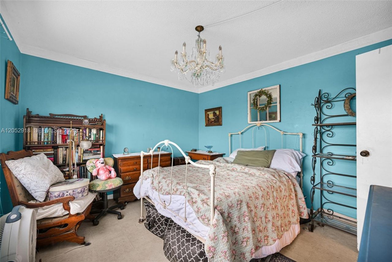 1335 W 68th St, Unit 204, Hialeah, FL 33014 Photo