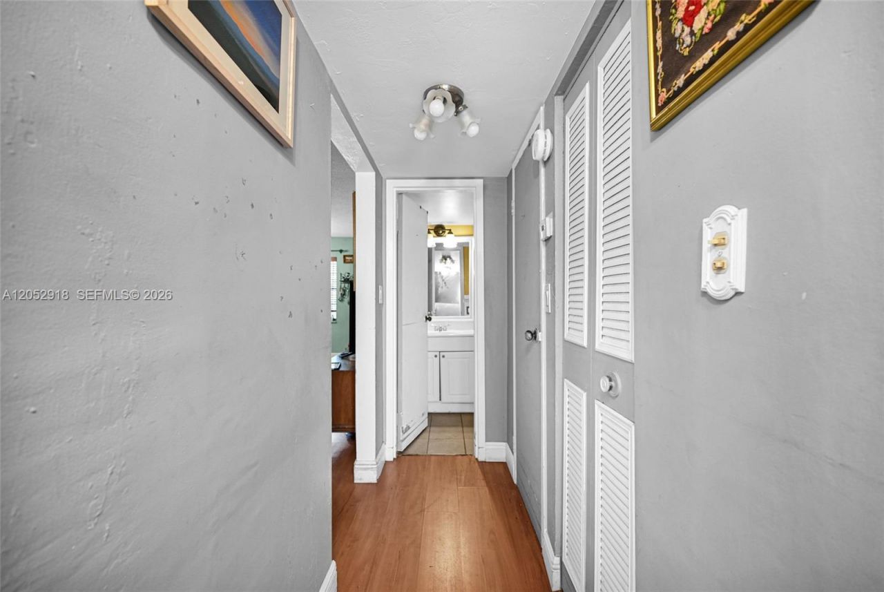 1335 W 68th St, Unit 204, Hialeah, FL 33014 Photo