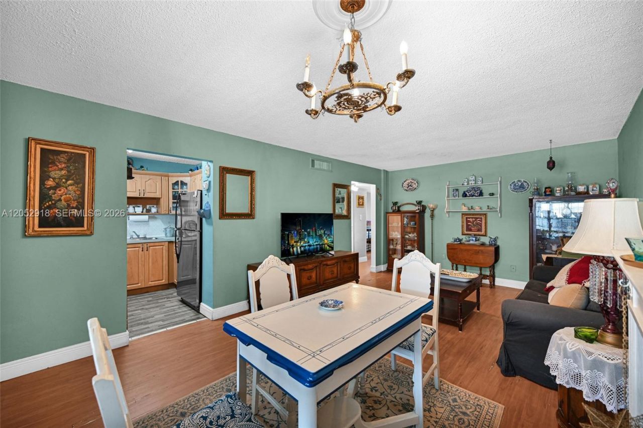 1335 W 68th St, Unit 204, Hialeah, FL 33014 Photo
