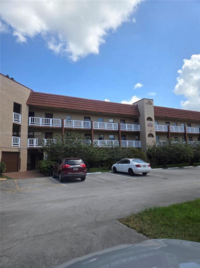 2781 N Pine Island Rd , Unit 207, Sunrise, FL 33322 Main Photo