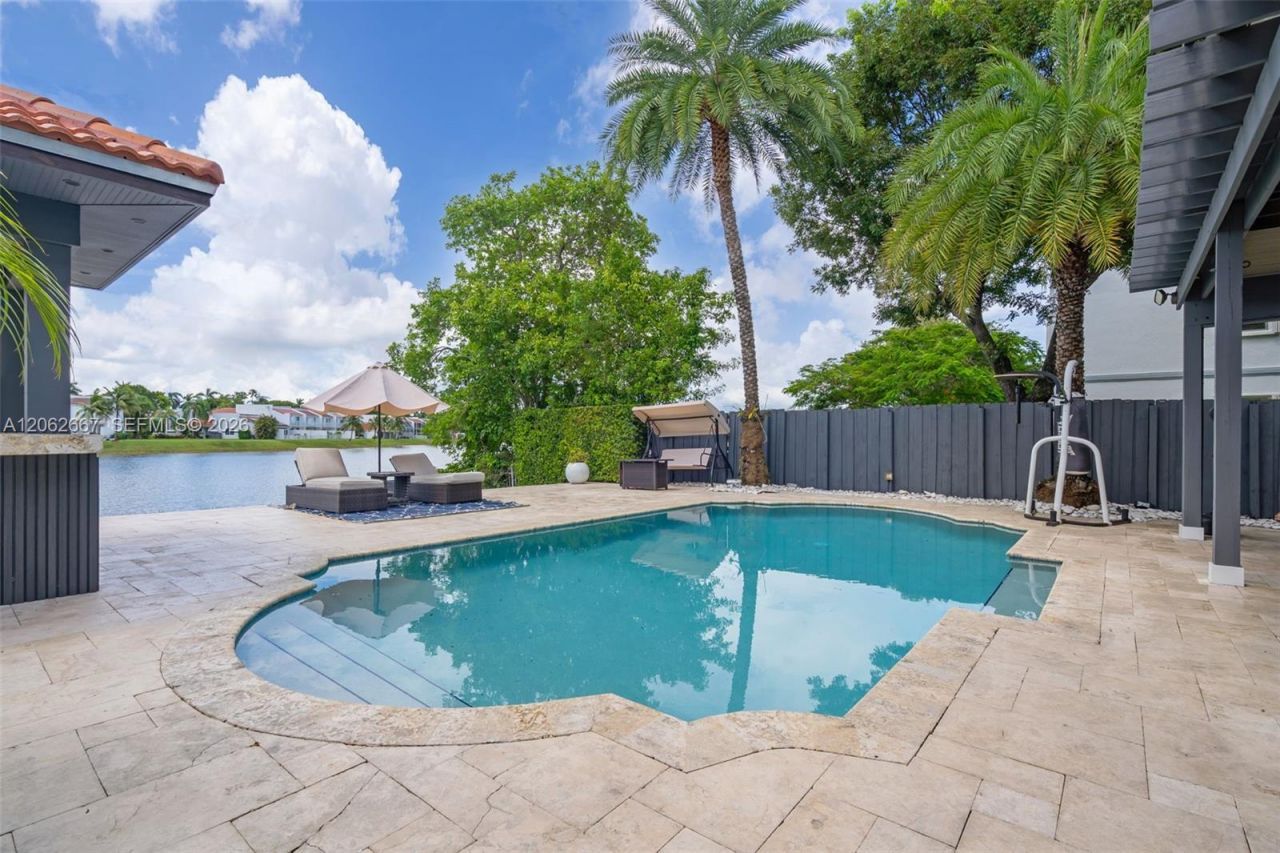 10867 NW 59th St, Doral, FL 33178 Photo