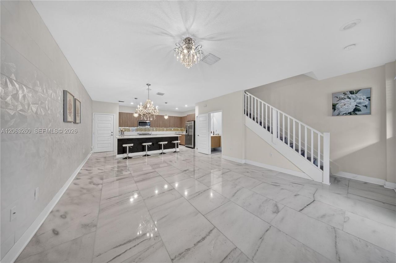 4745 NW 83rd Pkwy , Doral, FL 33166 Photo