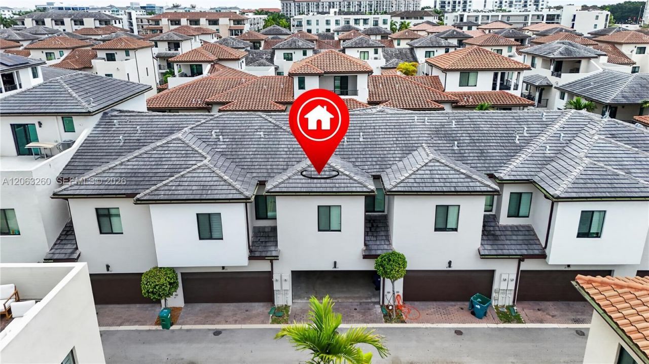 4745 NW 83rd Pkwy , Doral, FL 33166 Photo